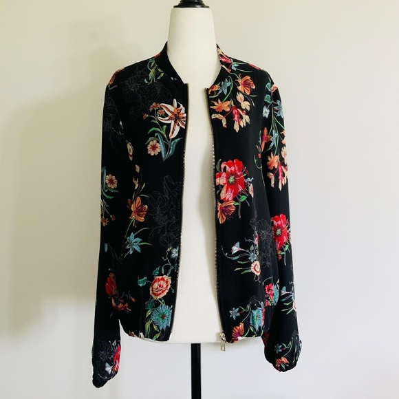 Dalia floral zip up jacket - Picture 5 of 9